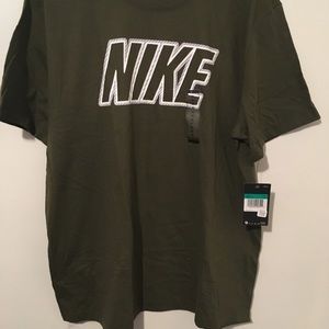 MEN’S NIKE T-SHIRT